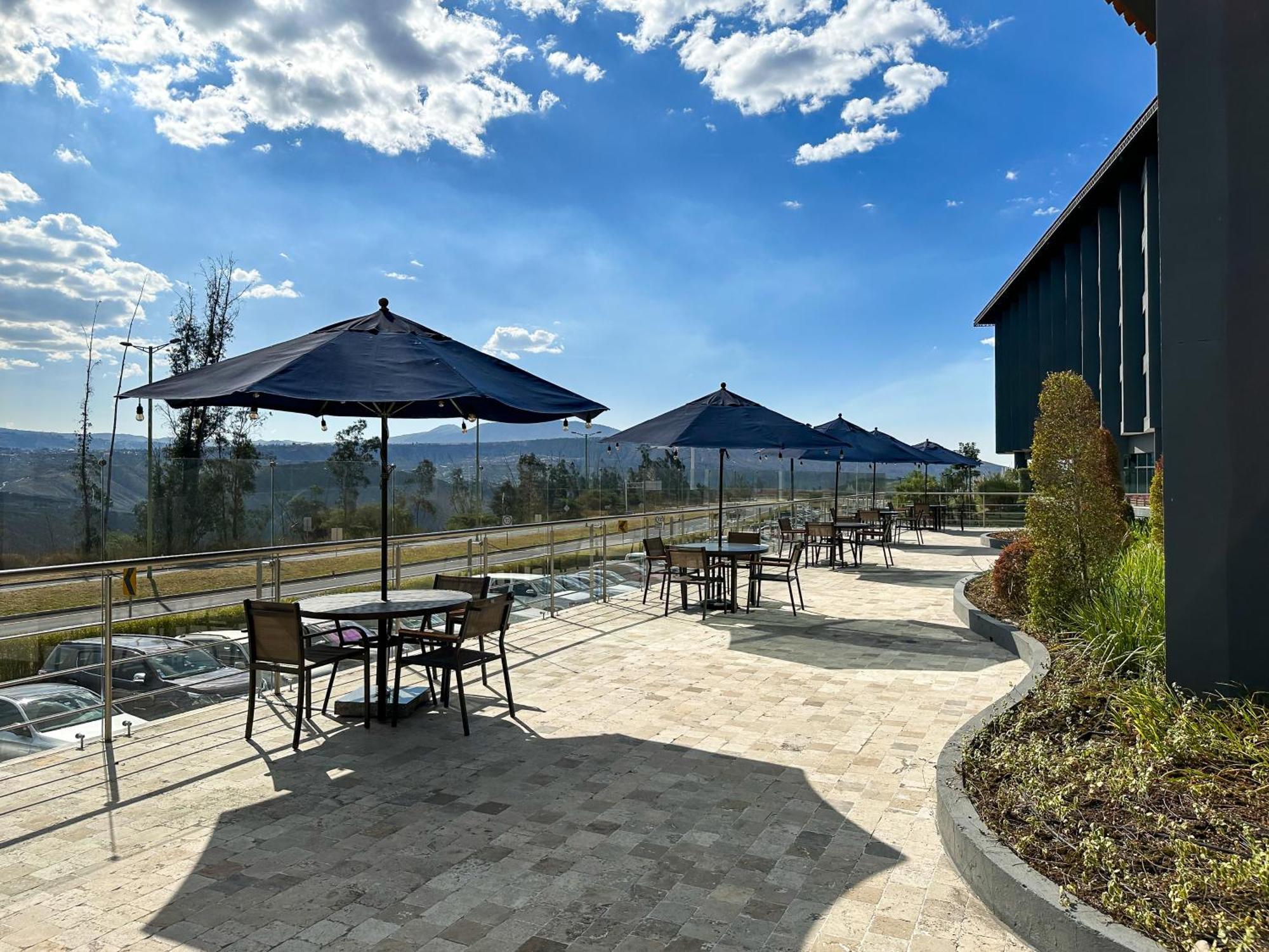 Wyndham Quito Airport Hotel Puembo Exterior photo The patio at the 2019-opened station